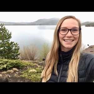 Meet your Posher, Hannah